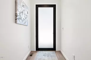 907 N State St, Raleigh, NC 27604 - Photo 2