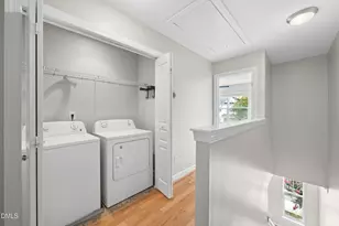 8025 Sycamore Hill Ln, Raleigh, NC 27612 - Photo 20