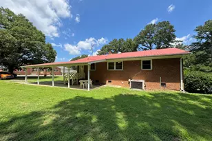 67 Carthage St, Bennett, NC 27208 - Photo 4