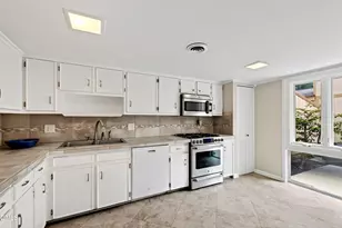 204 Tweed Cir, Cary, NC 27511 - Photo 20