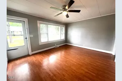 2208 Young Street, Burlington, NC 27215 - Photo 4