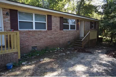 112 E McIver Street, Zebulon, NC 27597 - Photo 2