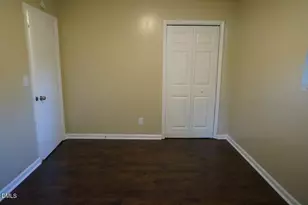 112 E McIver St, Zebulon, NC 27597 - Photo 12