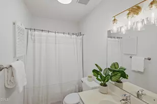 1413 Mapleside Ct, Raleigh, NC 27609 - Photo 14