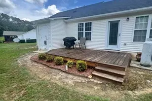124 Stockbridge Dr, Selma, NC 27576 - Photo 8