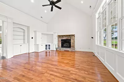 900 S Arendell Avenue, Zebulon, NC 27597 - Photo 16