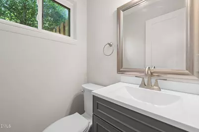 220 Elizabeth Street #Apt E4, Chapel Hill, NC 27514 - Photo 4
