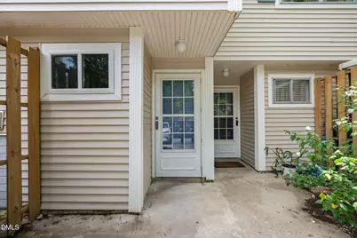 220 Elizabeth Street #Apt E4, Chapel Hill, NC 27514 - Photo 8