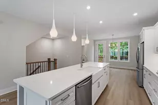 1109 Blackthorn Ln, Durham, NC 27703 - Photo 6