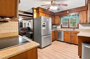 105 Brentwood Dr N, Wilson, NC 27893 - Photo 2