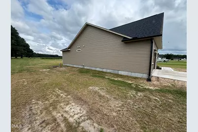 200 Budd Godwin Lane, Dunn, NC 28334 - Photo 20
