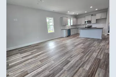 178 Jenkins Street, Dunn, NC 28334 - Photo 2