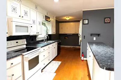 2248 Longleaf Pine Drive, Kinston, NC 28504 - Photo 10