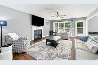 637 Dickinson Road, Smithfield, NC 27577 - Photo 2