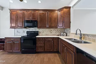 1641 Shepherds Glade Dr, Apex, NC 27523 - Photo 6