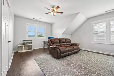 129 Pointe Park Circle, Holly Springs, NC 27540 - Photo 10