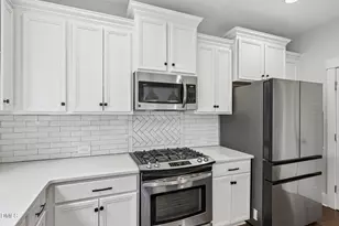 129 Pointe Park Cir, Holly Springs, NC 27540 - Photo 24