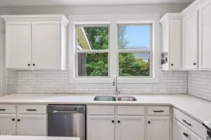 129 Pointe Park Cir, Holly Springs, NC 27540 - Photo 26