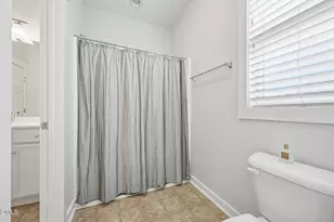 129 Pointe Park Cir, Holly Springs, NC 27540 - Photo 52