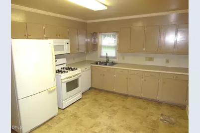 2635 W Lyon Station Road, Creedmoor, NC 27522 - Photo 8