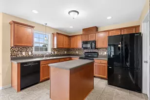 185 Snowberry Ln, Smithfield, NC 27577 - Photo 6
