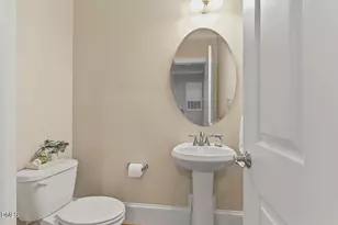 918 Portstewart Dr, Cary, NC 27519 - Photo 20
