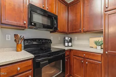 918 Portstewart Drive, Cary, NC 27519 - Photo 8