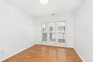 1000 Brighthurst Dr, Raleigh, NC 27605 - Photo 16