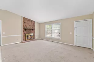 5804 Caledonia St, Raleigh, NC 27609 - Photo 8