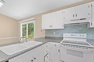 5804 Caledonia St, Raleigh, NC 27609 - Photo 14