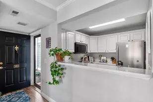 1111 Parkridge Ln, Raleigh, NC 27605 - Photo 4