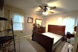 138 W Dolphin St, Siler City, NC 27344 - Photo 2