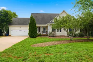 109 Cale Dr, Burlington, NC 27215 - Photo 2