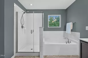 1007 Poplar St, Durham, NC 27703 - Photo 10