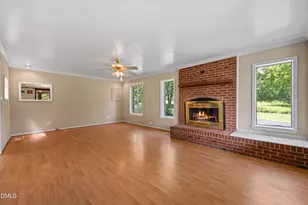 1108 W King St, Hillsborough, NC 27278 - Photo 4