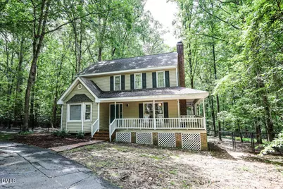 2013 Fox Den, Clayton, NC 27527 - Photo 2