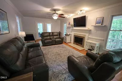 2013 Fox Den, Clayton, NC 27527 - Photo 4