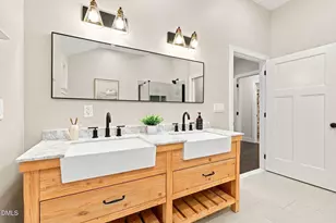 2010 Damascus Church Rd, Chapel Hill, NC 27516 - Photo 24