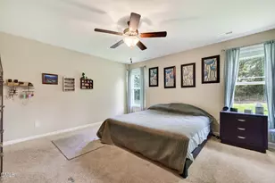 100 Belle Meade Ct, Benson, NC 27504 - Photo 16