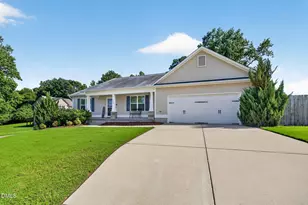 100 Belle Meade Ct, Benson, NC 27504 - Photo 2