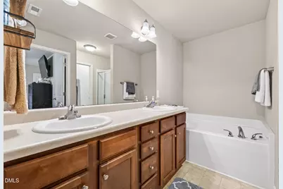 100 Belle Meade Court, Benson, NC 27504 - Photo 18