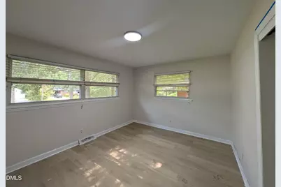 700 W Carver Street, Durham, NC 27704 - Photo 6