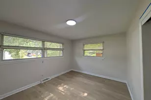 700 W Carver St, Durham, NC 27704 - Photo 6