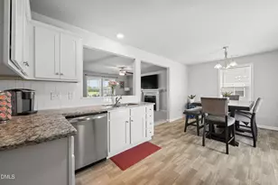 75 Falling Leaf Ln, Benson, NC 27504 - Photo 8