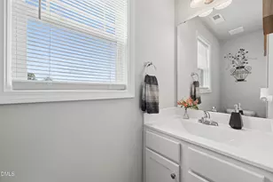 75 Falling Leaf Ln, Benson, NC 27504 - Photo 12
