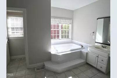 606 Preston Village Way, Cary, NC 27519 - Photo 18
