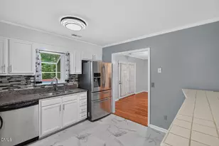 1904 Stadium Dr, Durham, NC 27705 - Photo 12