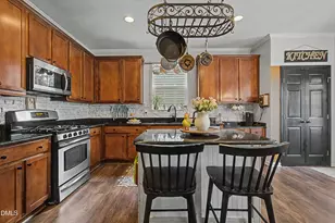 141 Jasper Point Dr, Holly Springs, NC 27540 - Photo 10