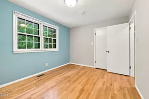 305 Plum Ln, Chapel Hill, NC 27517 - Photo 22