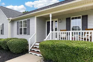 292 Middle Landing Dr, Smithfield, NC 27577 - Photo 2